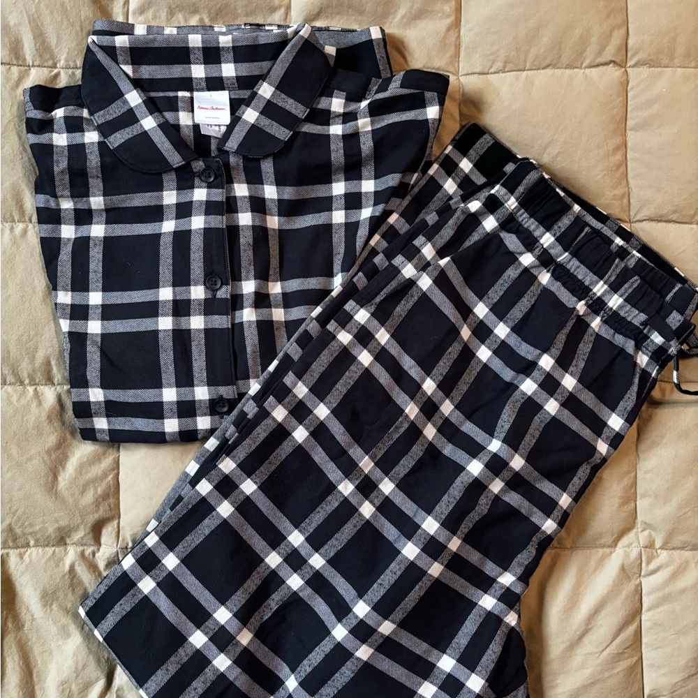 Hanna Andersson Flannel Black and White Pajama Set NWOT